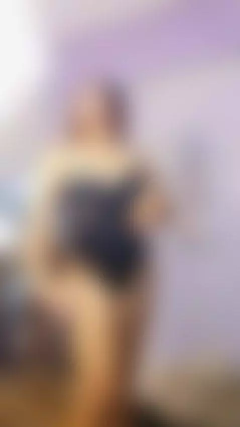 see me hello hot girls 🔥 by naomii00