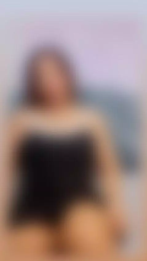 sexy latina 🔥 by naomii00