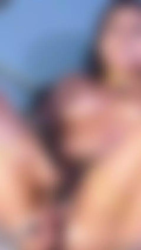 fuck machine hard my pussy 💦💦💦🥵😈 by giorgia13