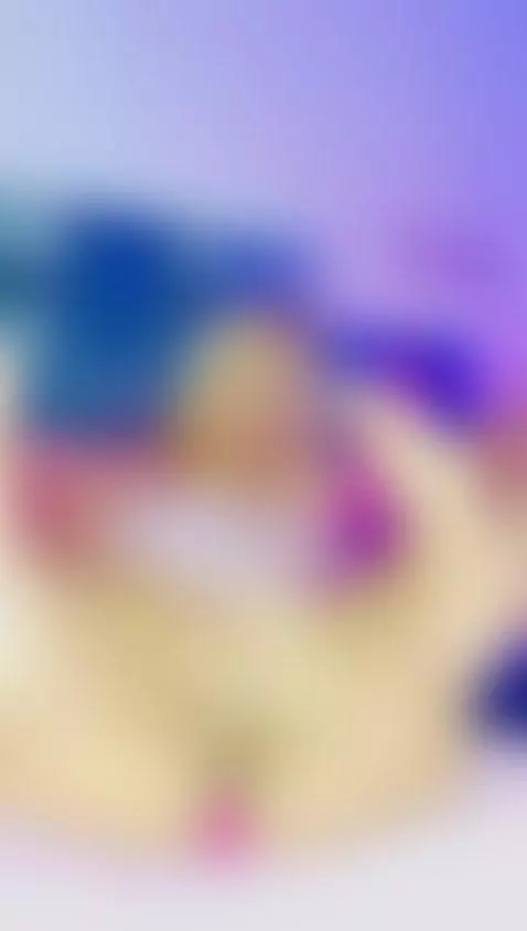 I masturbate and suck my toes mm by liajohnsonn