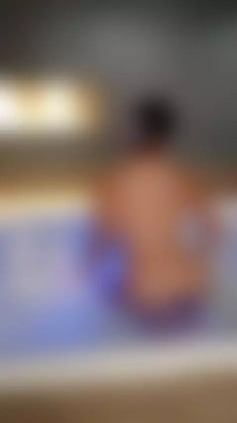 come to the bathtub with me I need company 🔥🔥💦 by liajohnsonn