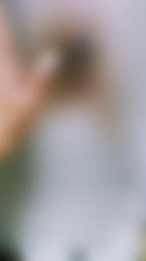 I’m live right now until 7PM (GMT-5) 😘💋
Come join me, I’m wa... by vallegrateful