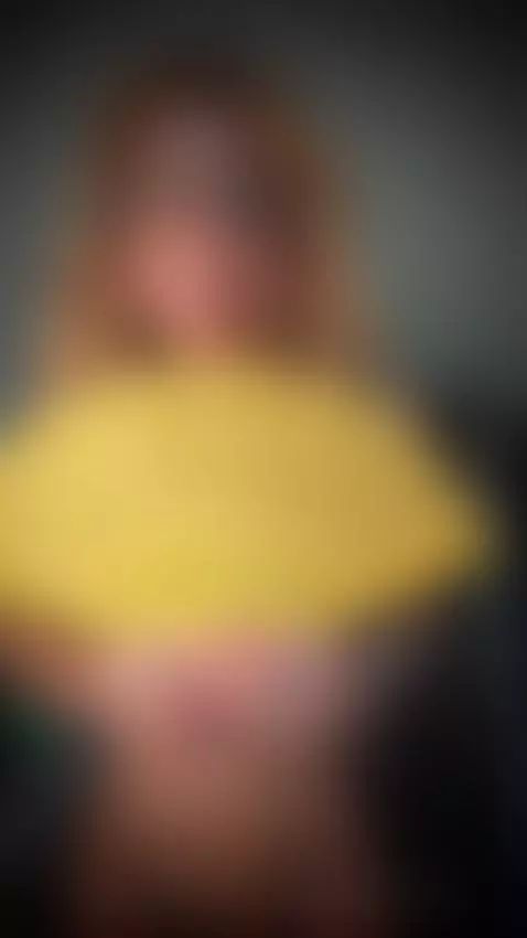 Hiding a little, showing a lot 😘💛
Guess what’s waiting behin... by vallegrateful