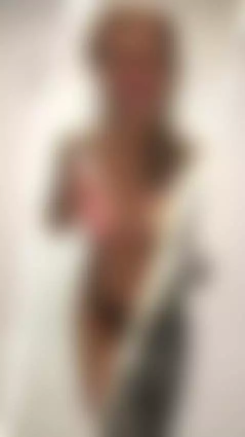 Water dripping, skin glistening, and a whole lot of naughty ... by vallegrateful