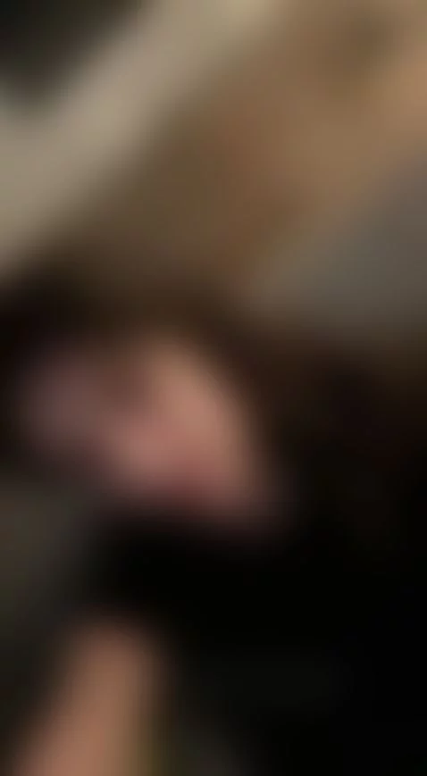 On set kisses 😘 by leahgotti