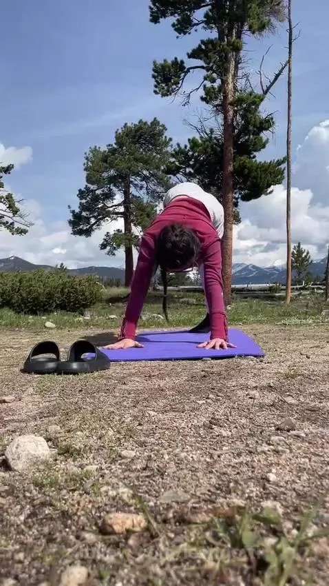 Yoga babe by leahgotti