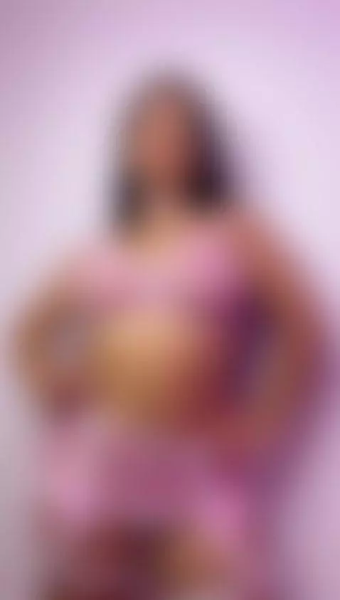 I want to be more than your fantasy by laylaa-breezee