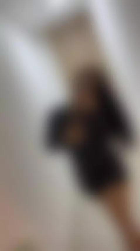 I want to be your favorite girl by laylaa-breezee