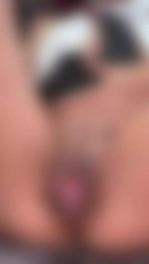 THIS BITCH ALWAYS GETS HOT WHEN SHE DOES HER JOB! 🤤 by sabrina-spell