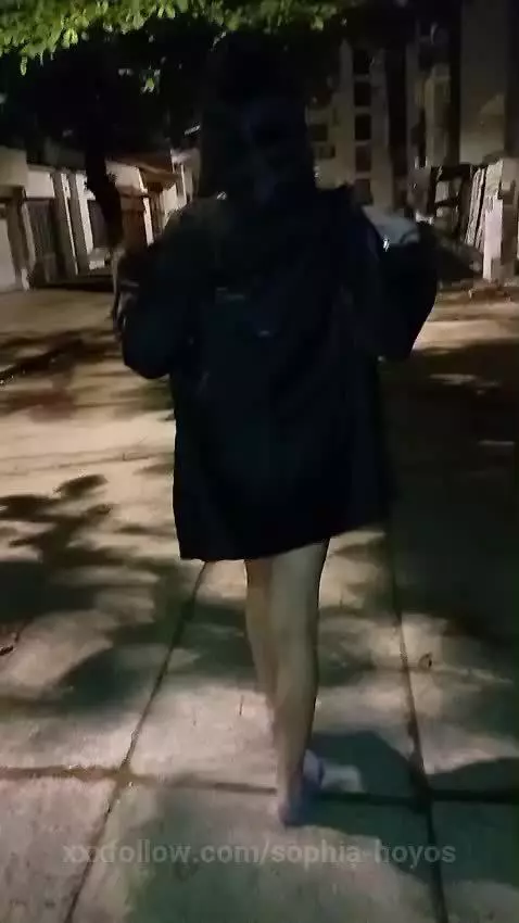 kiss you by sophia-hoyos