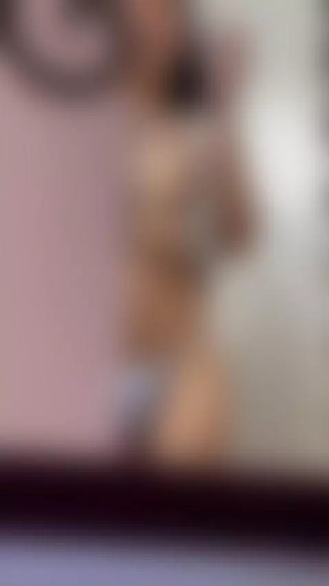 Someone is spying me oh noooo!🥵😈🙈 by miavalentiinee