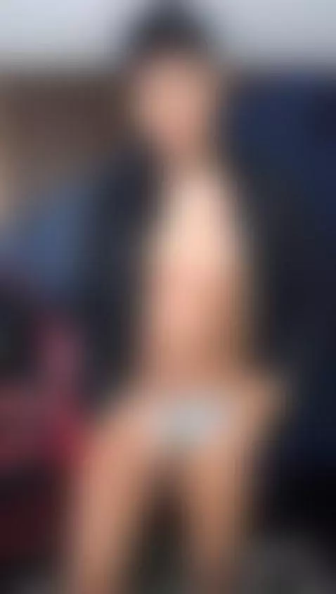 Ojos que se desvisten lentamente. by liiamsmiith