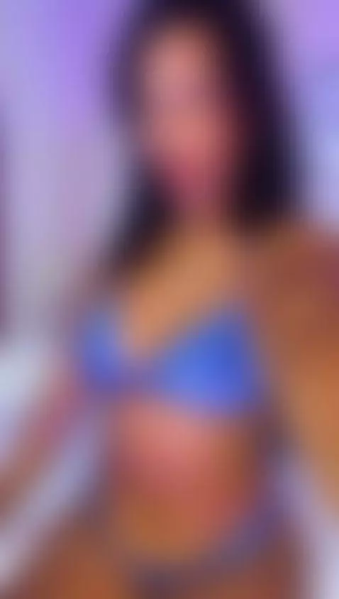 Are you ready to lose yourself in me?👀💦
https://stripchat.co... by beckyonlinerose