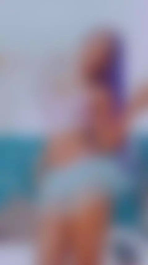 A princess that needs you by dayra-parker