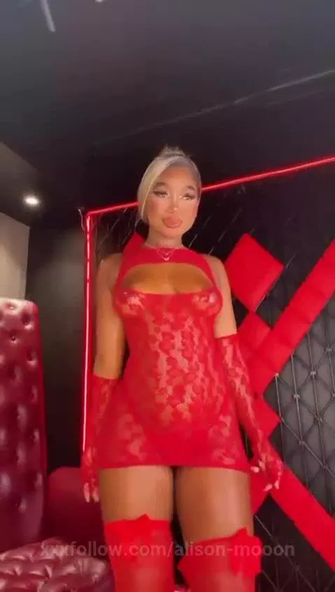 Is time to HIT MY BUTT! Red like my Lingerie. by alison-mooon