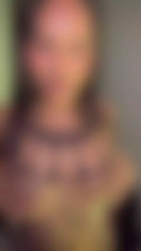 bouncing 🍒 by angellbelle1