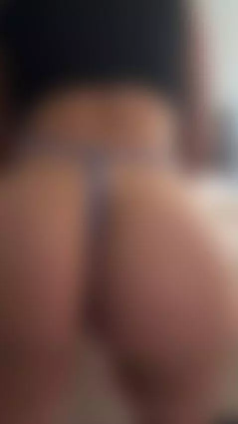 My booty needs a good slap by iammiche