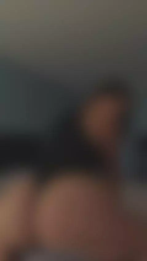 Wld you be interested in getting nu selfies from me every da... by iammiche