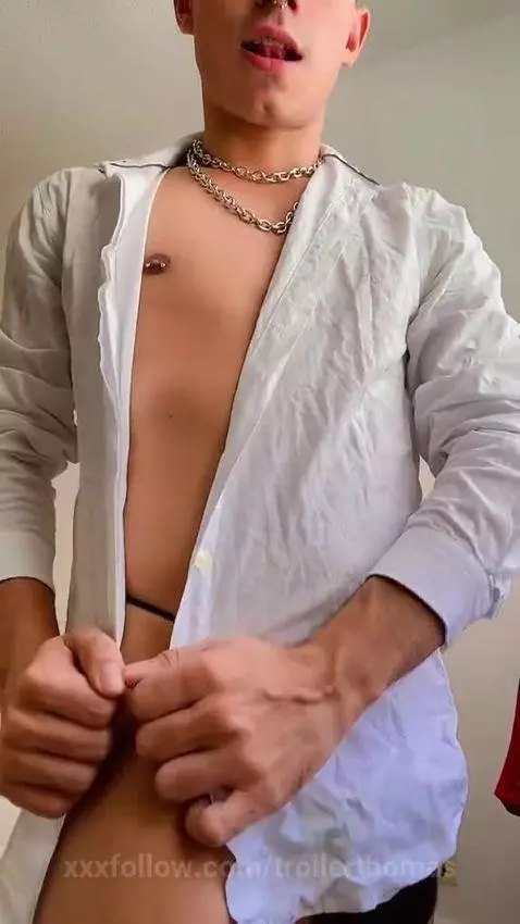 Come take off my bra and seduce me  🔥 by trollerthomas