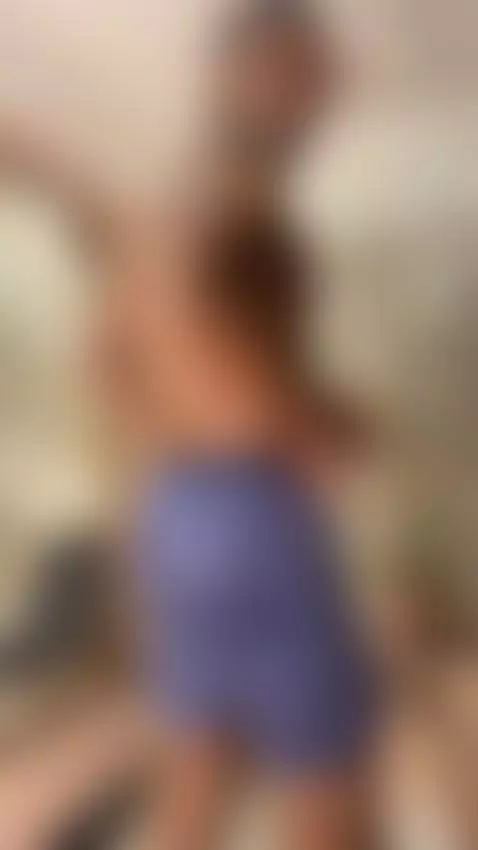 Horny ass is for spank by jamesparck