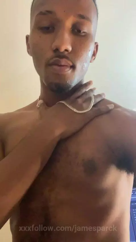 are u provated for a  kiss horny ? by jamesparck