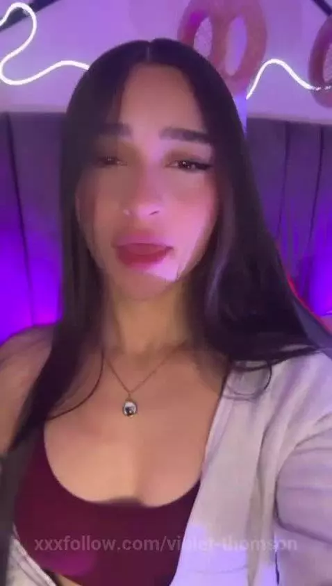 you like my face?🖤 by violet-thomson