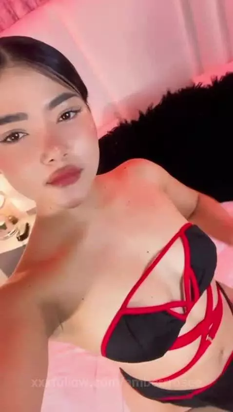 Raw Nude Seduction by amberrrosee