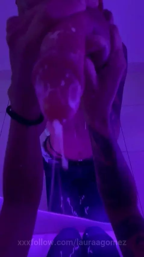 OMGGGG YESSS!!  😈 by lauraagomez