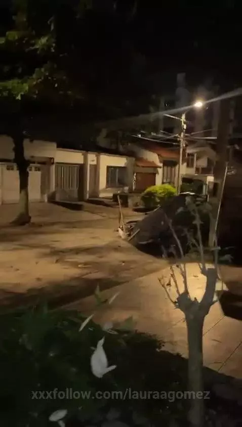 Open the window and enjoy this surprise! big delicious ass 🔥 by lauraagomez