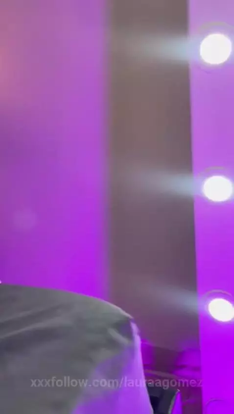 Do you want you to move me like that? by lauraagomez