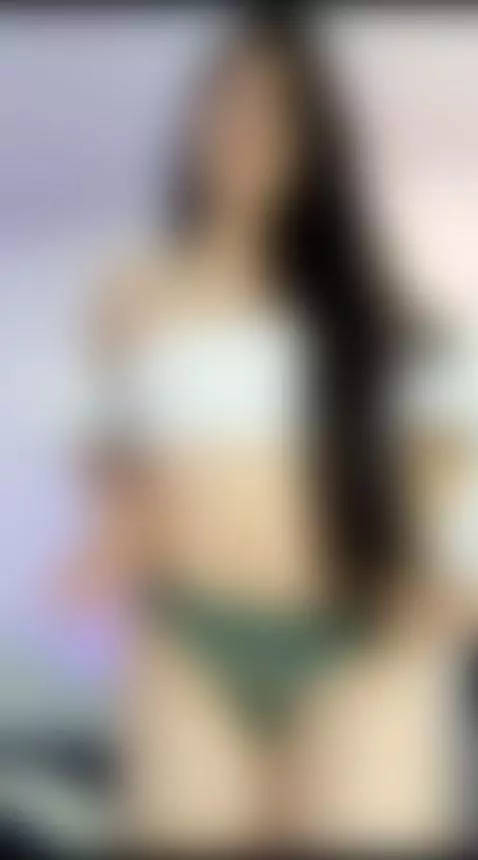 Who wants to be my lucky charm? 🍀💋 by amara-vegaa