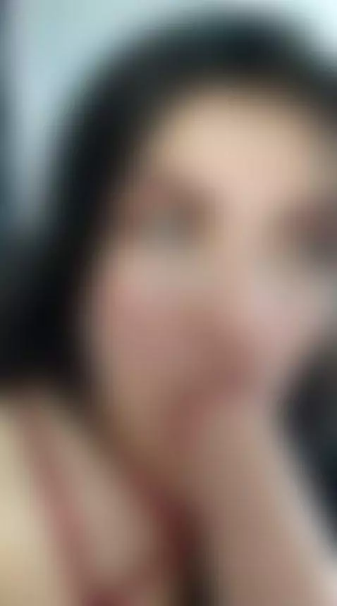 I love to suck big cocks😋 by amara-vegaa