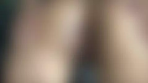 My vagina is wet to be penetrated 🍆💦 by marianamartixx