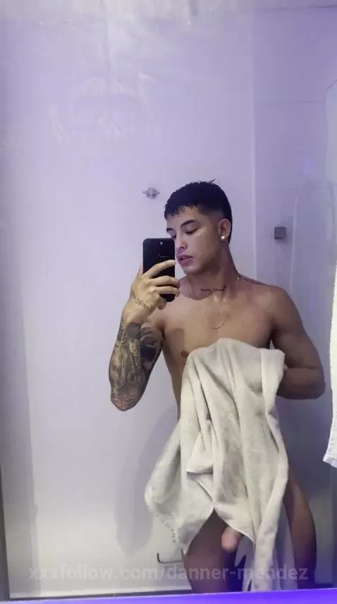 Shall we take a shower?😏 by danner-mendez