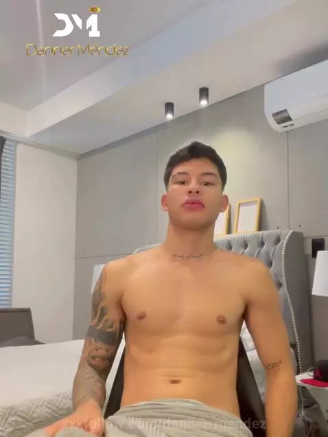 You can't imagine all the things I can do with my feet 👣🔥 by danner-mendez