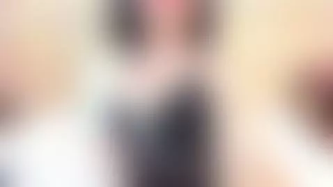 Do you wanna touch my sexy body?🔥 by pennyy-lane