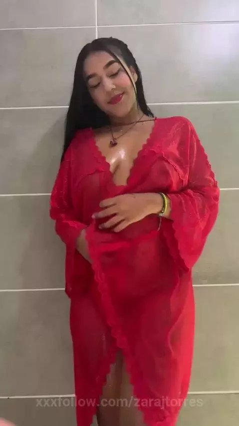 Oil to hydrate my skin by zarajtorres