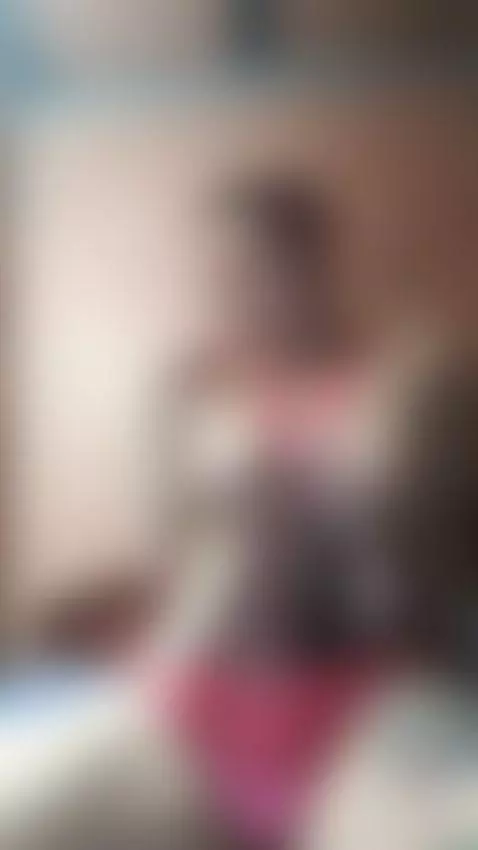 Like and follow me, I'll give you a gift  😊 by deboradumontt