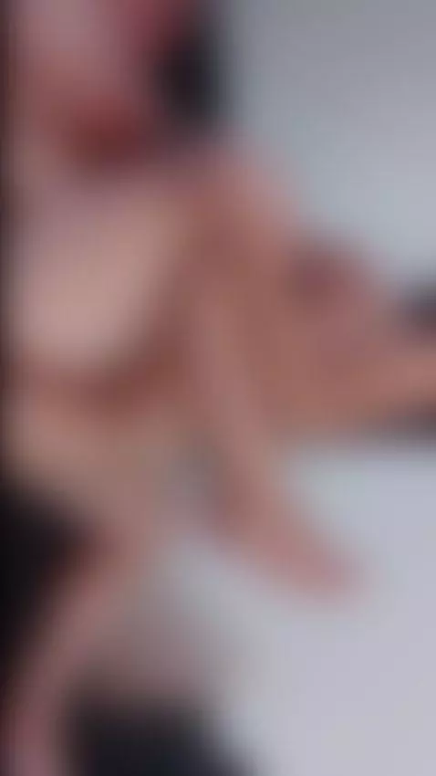 scissors with a bbw milf  https://es.pornhub.com/view_video.... by vanesamilf