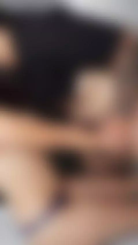 I eat her pussy in the bathroom by vanesamilf