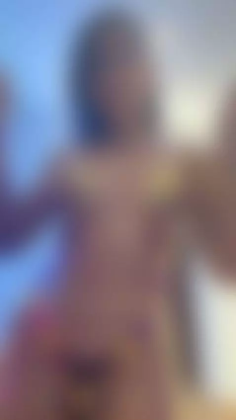 A delicious dance 😏 by annaliaa-lex