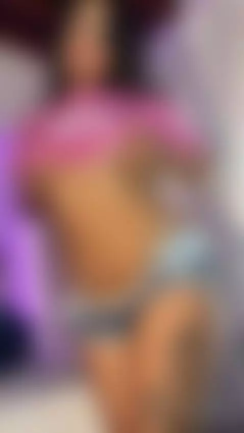 I am online now! by hannaa-thompson