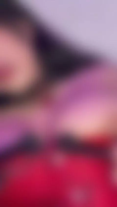 I’m live and feeling playful… wanna come join me? 💕😏 by beccamathew