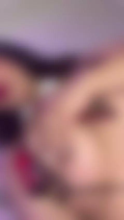 Your Favorite Sweet Face Is Live 🌷 by beccamathew