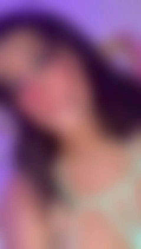 I’m feeling sweet… but with a dangerous twist tonight 💭🔥 Car... by beccamathew