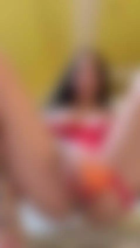 I’m filled to the brim, watch me moan from pleasure by samyquin