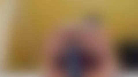 It’s sliding in so perfectly, click to see how deep it gets by samyquin