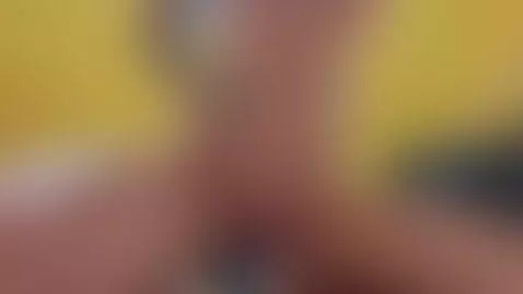 It's pounding so hard, click to see me lose control by samyquin