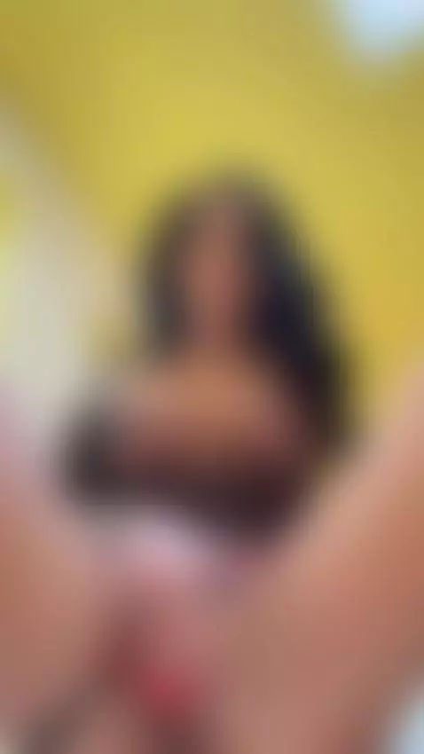 I can’t control my body, click to see my full reaction by samyquin