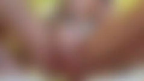 It's filling me completely, click to watch the scene by samyquin